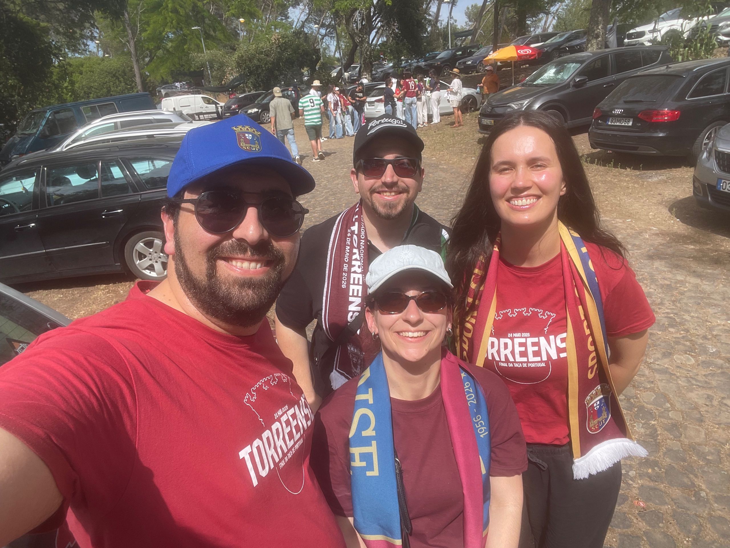 Uma semana antes do meu casamento fui com a minha mulher e uns amigos ter um dia histórico no jamor, ver o nosso torreense levantar a taça 😁🏆🏆Viva o Torreense 🏆